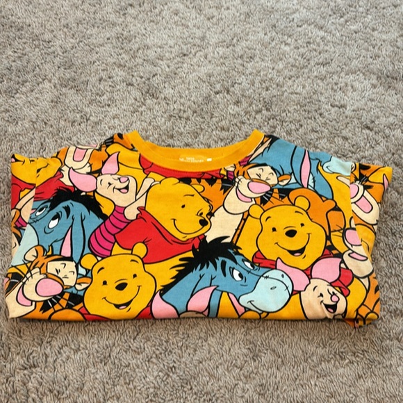 Tokyo Disneyland resort Winnie the Pooh shirt - Picture 4 of 4